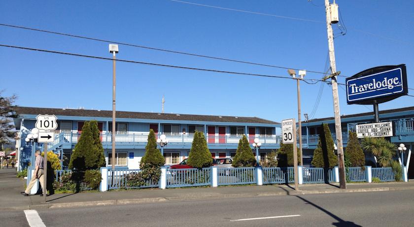 كريسينت سيتي Redwood Inn المظهر الخارجي الصورة